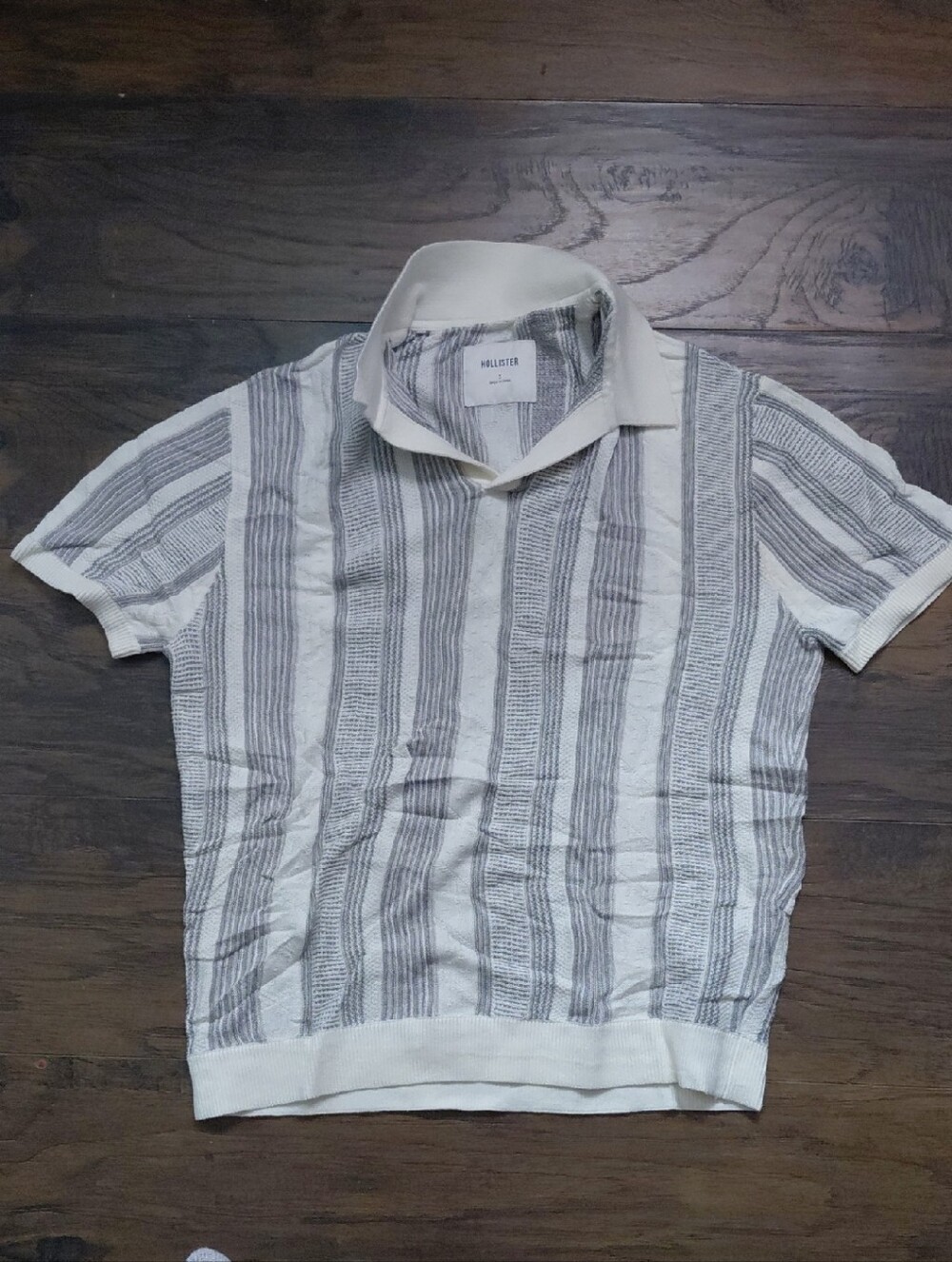Hollister Men's Short Sleeve Vertical Stripe Polo - White and Gray